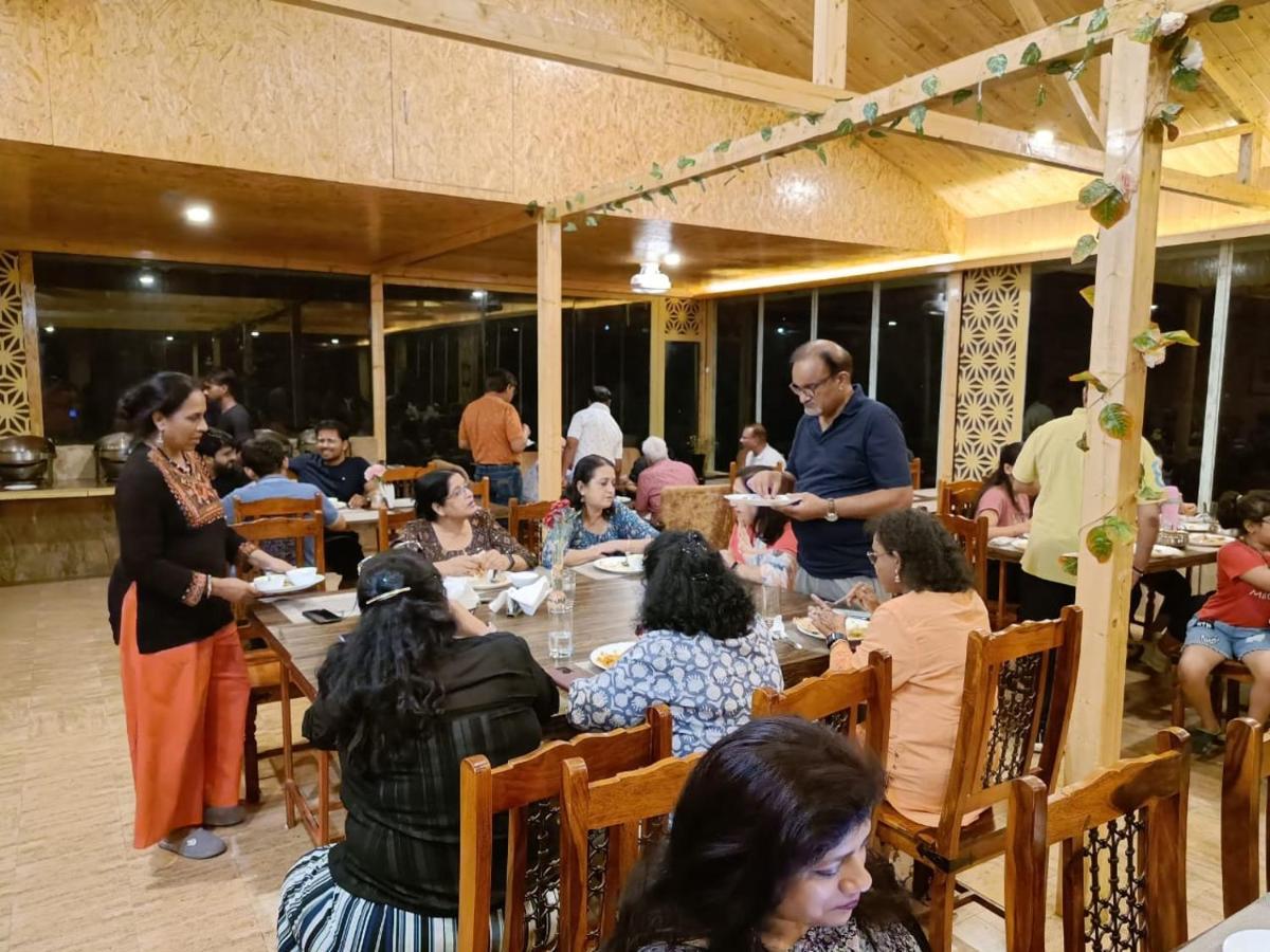 Skywood Resort Shoghi Shogi Ngoại thất bức ảnh