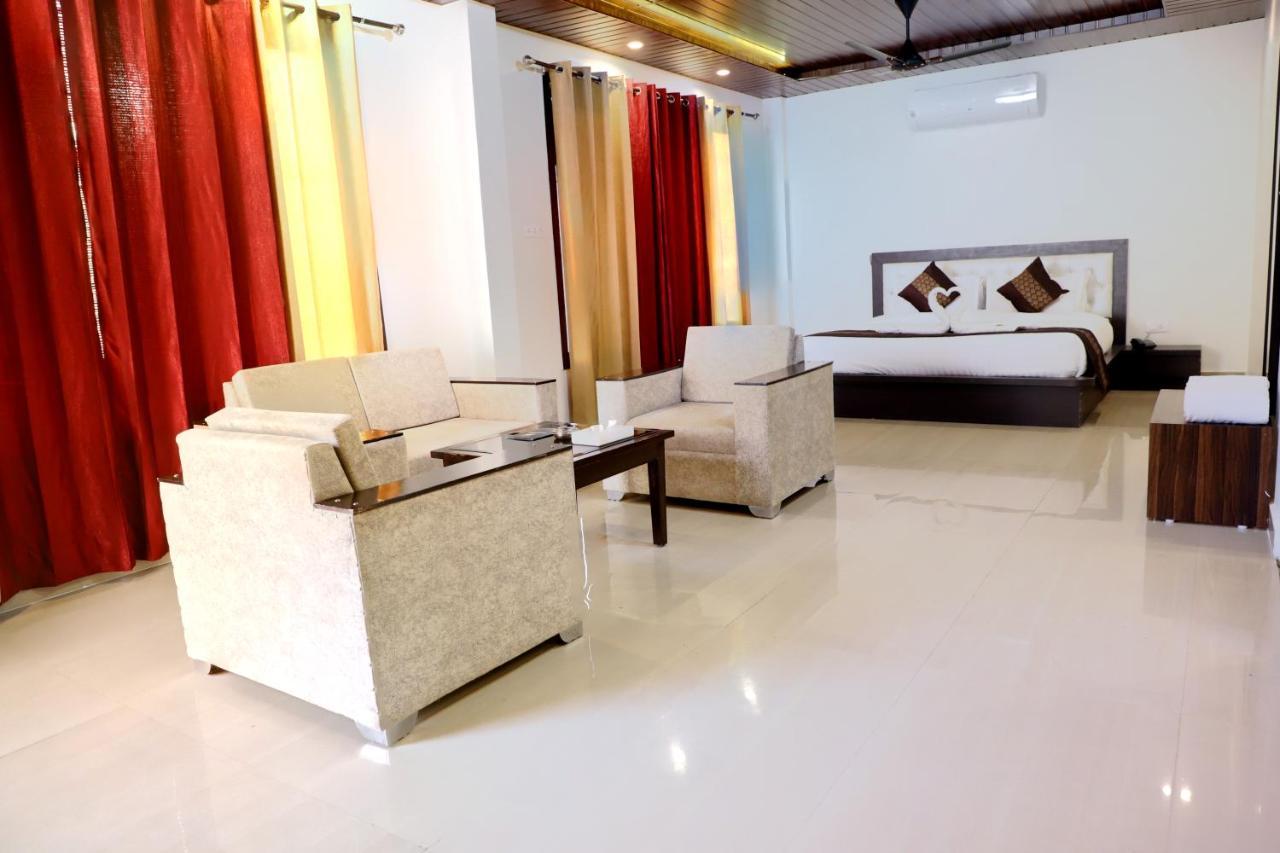 Skywood Resort Shoghi Shogi Ngoại thất bức ảnh