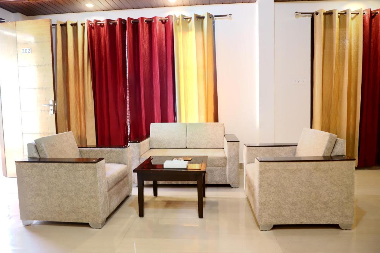 Skywood Resort Shoghi Shogi Ngoại thất bức ảnh