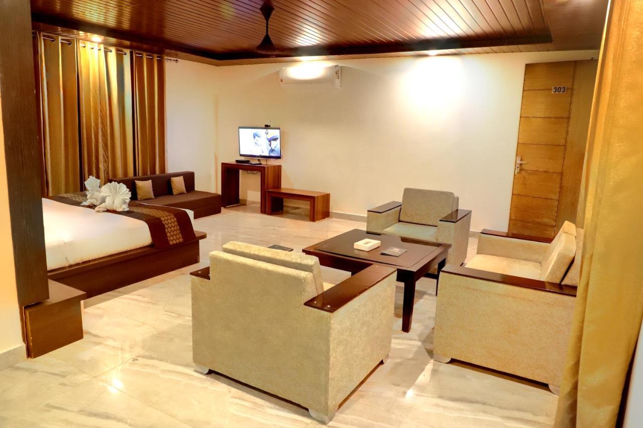 Skywood Resort Shoghi Shogi Ngoại thất bức ảnh