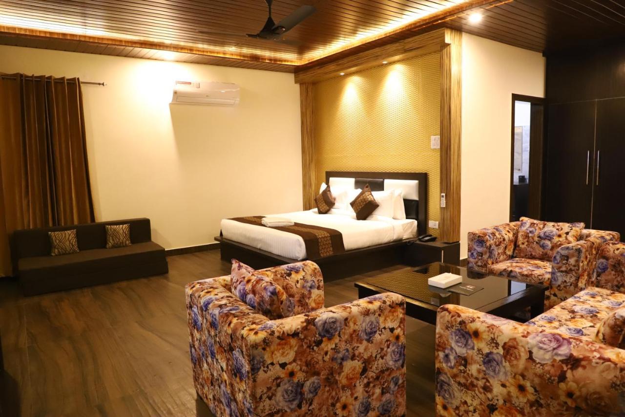 Skywood Resort Shoghi Shogi Ngoại thất bức ảnh